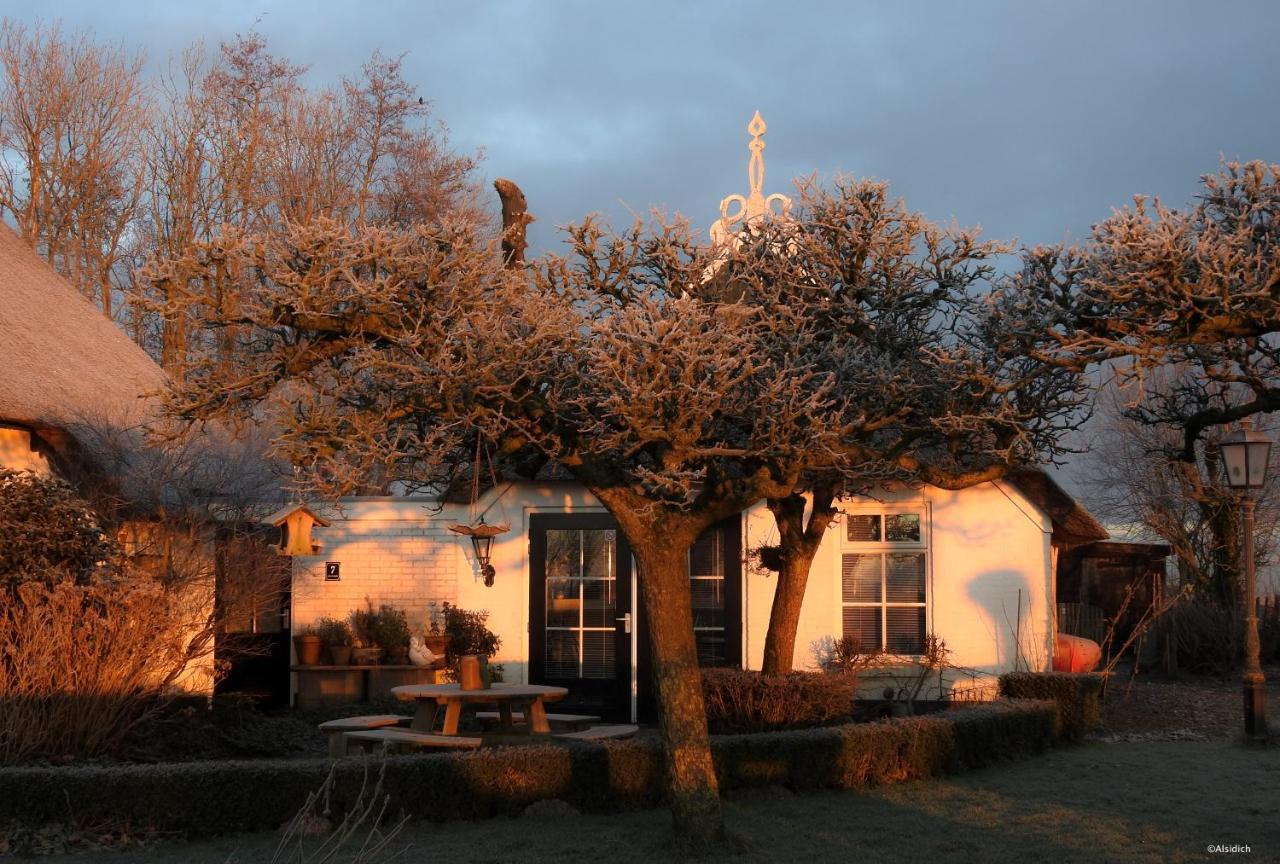 The Wee White Hoose Bed and Breakfast Oosternijkerk Eksteriør billede