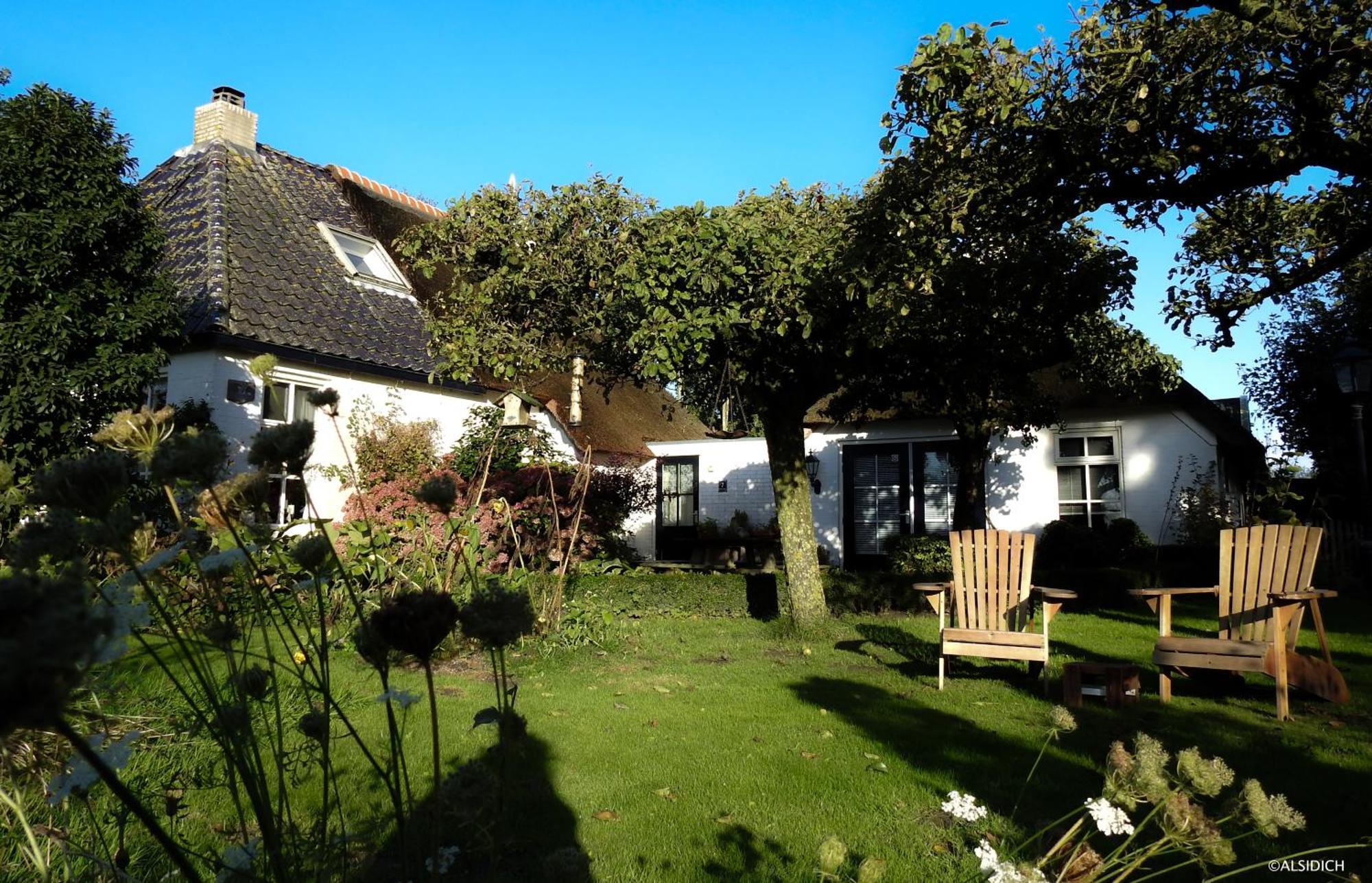 The Wee White Hoose Bed and Breakfast Oosternijkerk Eksteriør billede